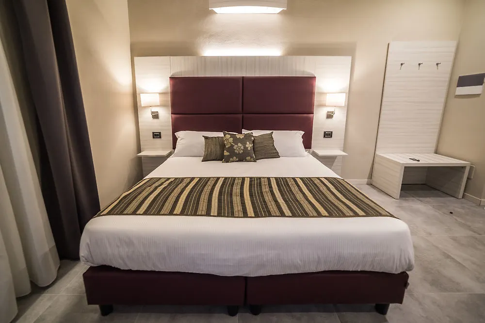 Hotel Cinque Terre Gateway La Spezia 2*,